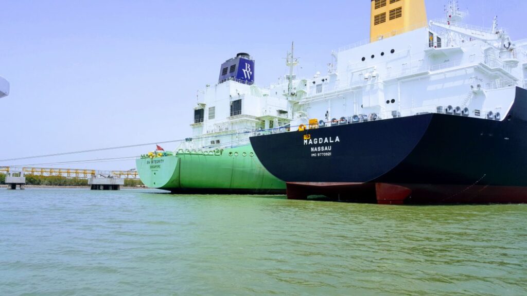Pakistan’s LNG Surplus Crisis: Why the Emergency Talks With Qatar?